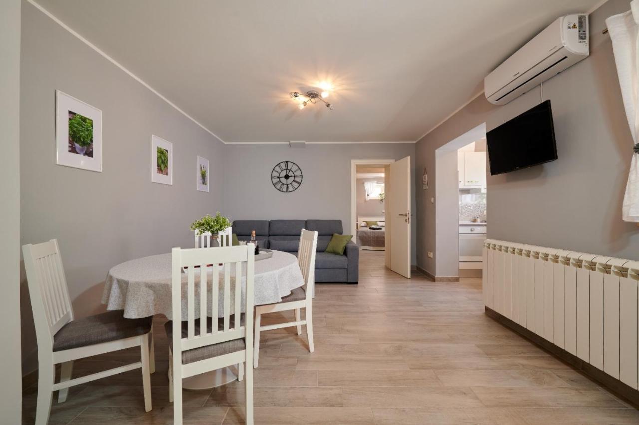 Apartmani Oaza Trogir Exterior foto
