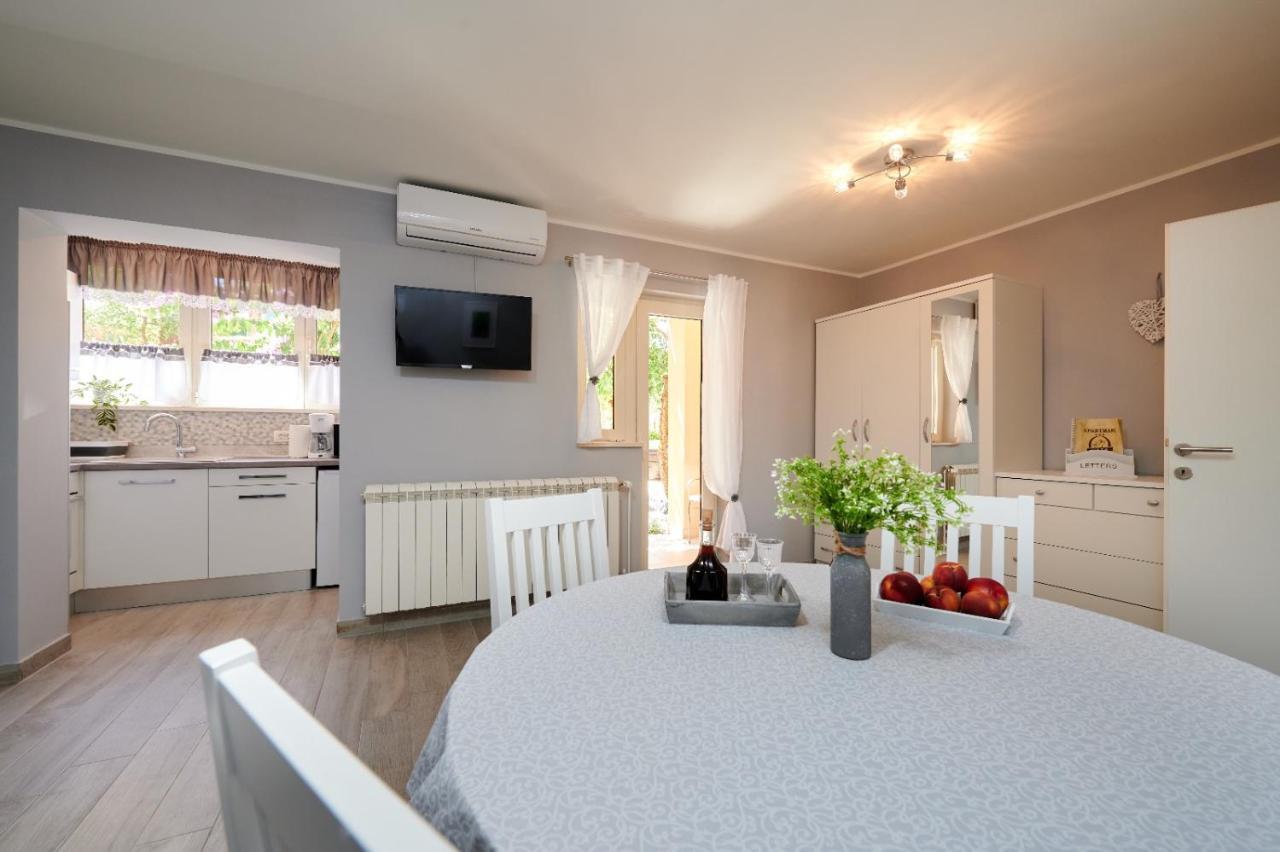 Apartmani Oaza Trogir Exterior foto