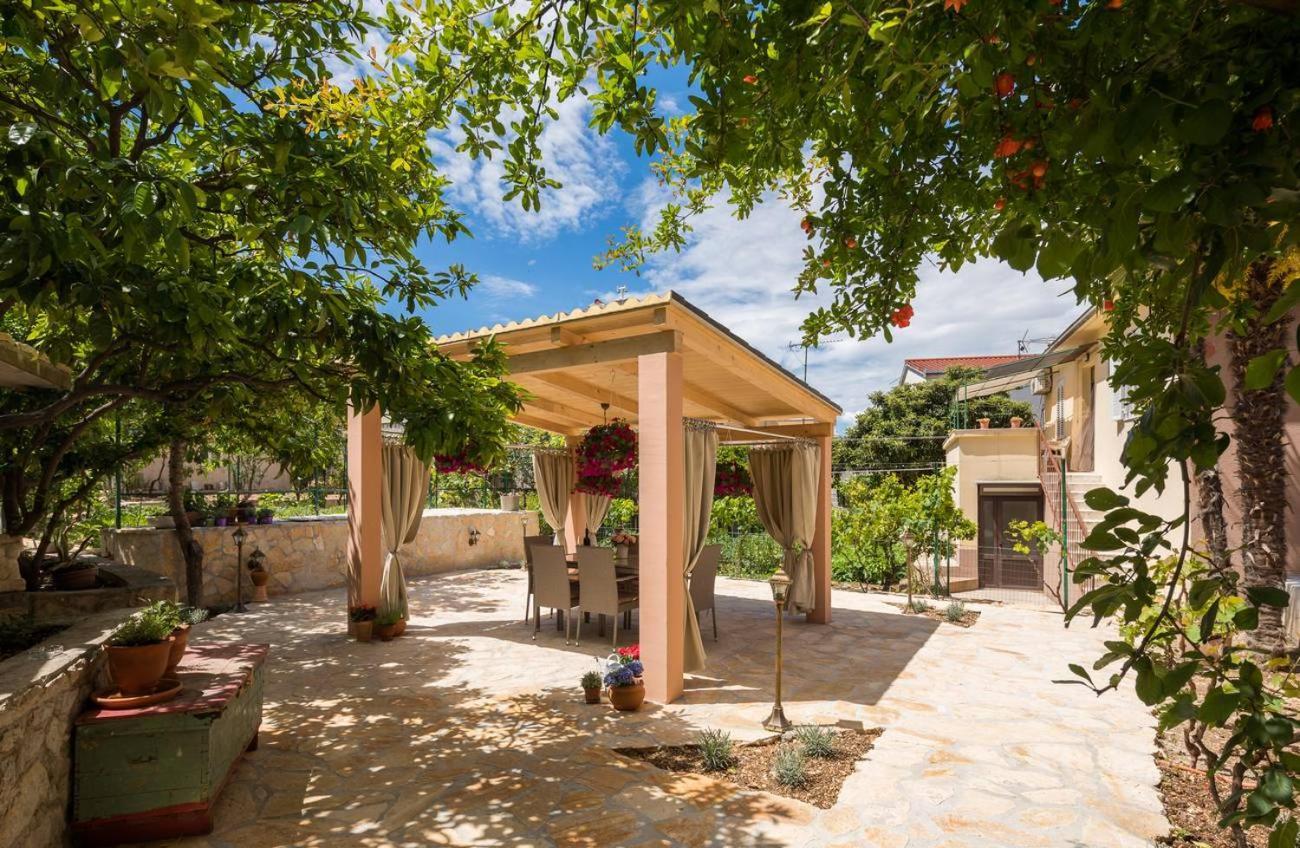 Apartmani Oaza Trogir Exterior foto