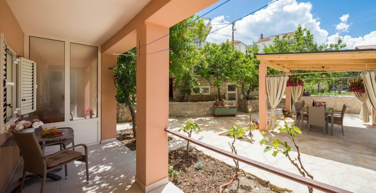 Apartmani Oaza Trogir Exterior foto